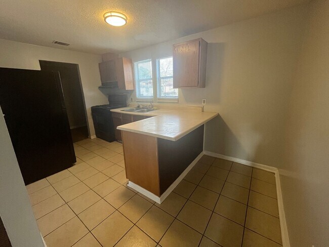 4301 Worth St, Savannah, GA 31405 - photo 5