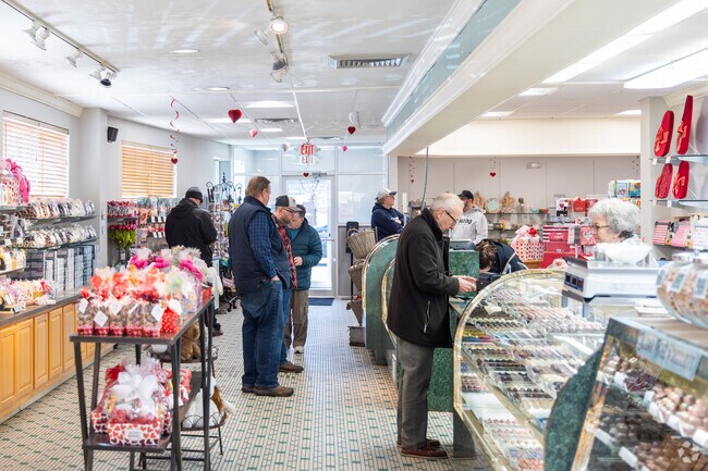 Dietsch Brothers is an iconic ice cream parlor and chocolate shop that has been a staple in Findlay since 1937.