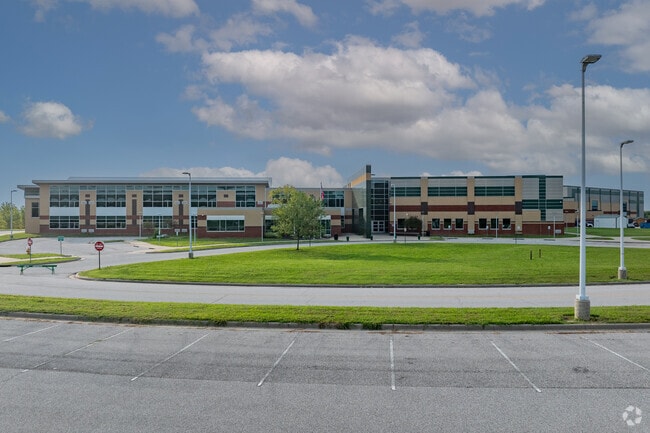 North Junior High School is a highly rated, public school located in EVANSVILLE, IN.
