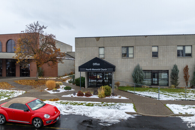 The Spokane Classical Christian Academy features some outdoor space for it students.