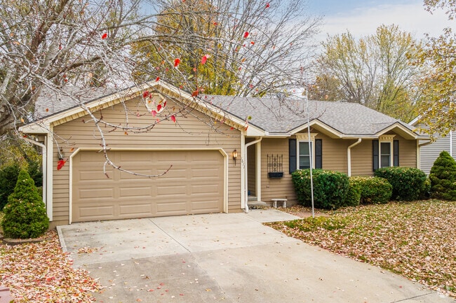 Entry-level homes in Kearney subdivisions start under $300,000 with room for updates.