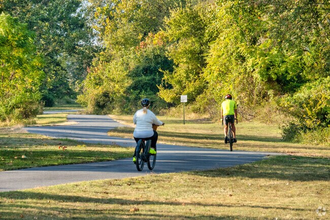 The River Trail is a great place for Hillsborough residents to run, walk, and cycle.