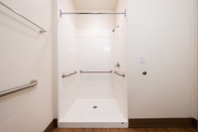 Aloha la Halewiliko, Aiea, HI 96701 - photo 4