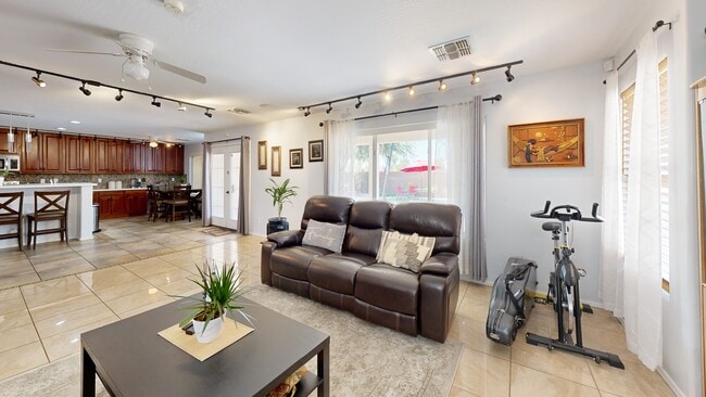 4014 S 74th Ln, Phoenix, AZ 85043 - photo 3