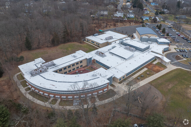 Explore the Chatfield-LoPresti Elementary School at 51 Skokorat St, Seymour, CT 06483.