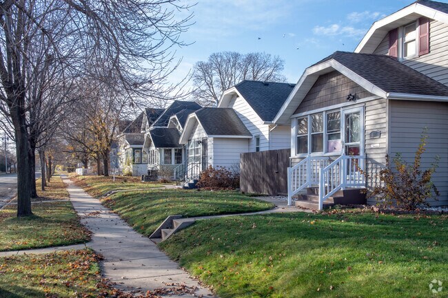 Lake George is home to many of the Craftsman style houses popular in the early 20th century.