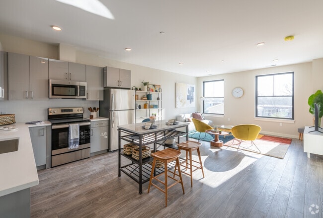 2BR, 1BA - 736 SQ FT