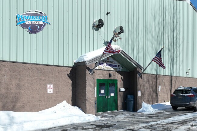 The Penobscot Ice Arena stands as a symbol of Brewer's vibrant community spirit, fostering a sense of pride and belonging among its residents.