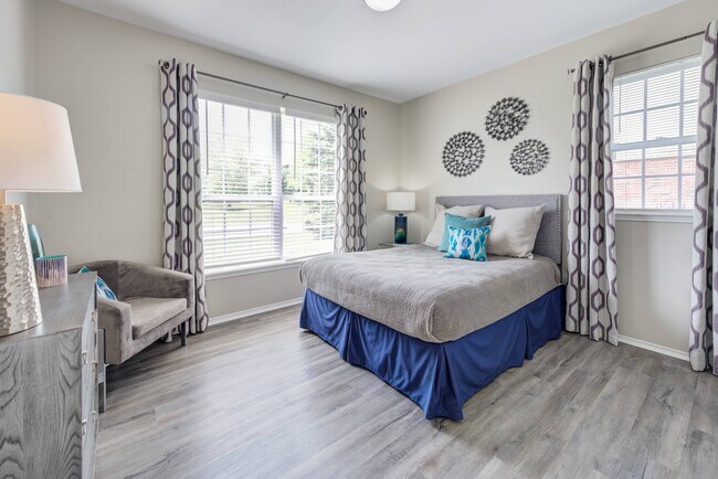 Avalon Oaks Apartments, Columbus, OH 43228 - photo 6