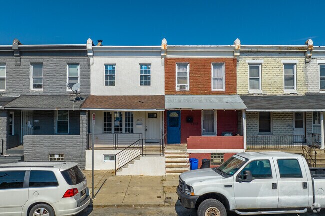 Southwest Schuylkill rowhomes are differentiated by unique colors.