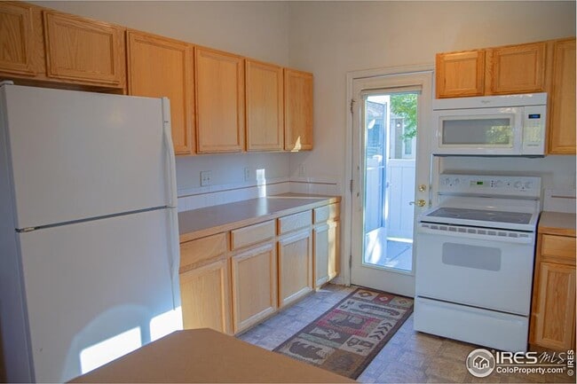 1371 Saginaw Pointe Dr, Windsor, CO 80550 - photo 4