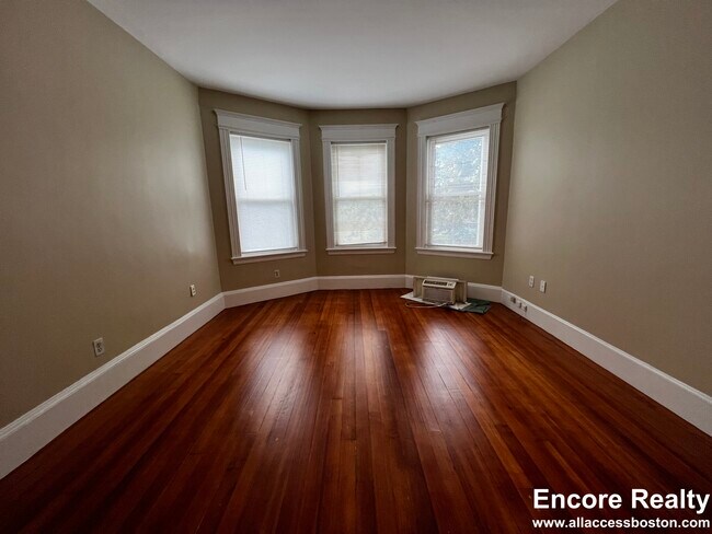 248 Summer St unit 2, Somerville, MA 02143 - photo 4