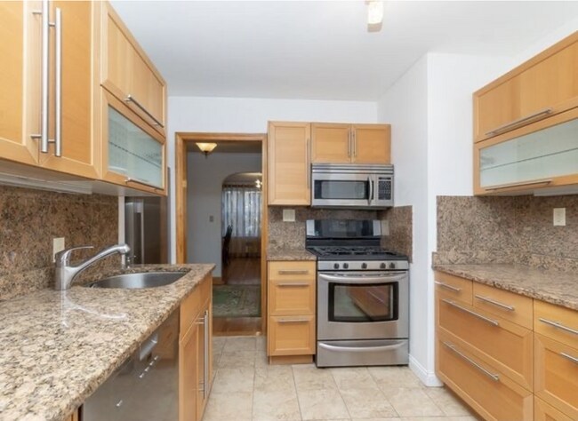 60 Sutherland Rd unit 4, Brighton, MA 02135 - photo 3