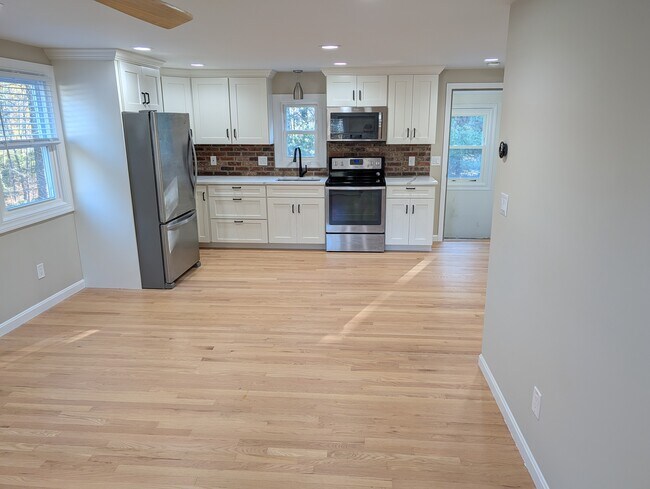 63 Buttles Rd unit Buttles Rd In-law, Granby, CT 06035 - photo 5