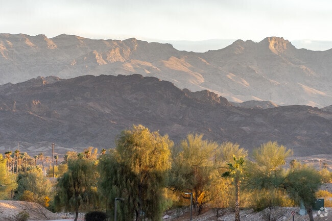 The idyllic setting of Parker is perfect for those seeking a relaxing lifestyle.