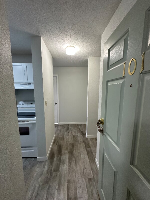 1516 1st St E Unit 101, Thief River Falls, MN 56701