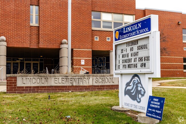 Lincoln Elementary is a great option for Cudahy's younger kids.