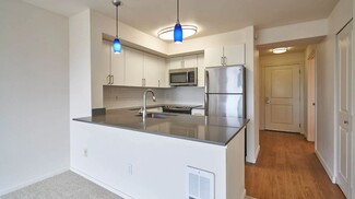 215 1st Ave W, Seattle, WA 98119