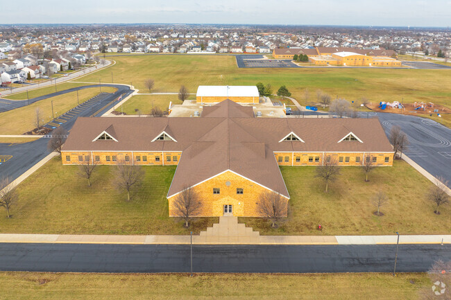 Your kids will enjoy learning in the inspring atmosphere of Ridge Elementary School.