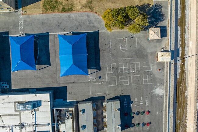 Cynthia Cunningham Elementary School students enjoy the spacious courtyard where they play.
