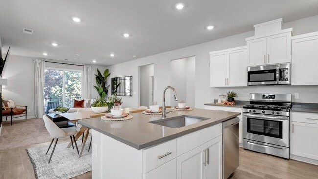 1483 Logan Pkwy, Albany, OR 97322 - photo 6