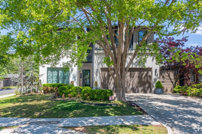 There are many home styles available to the community of Brookside.