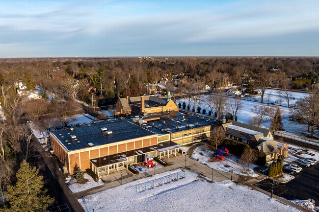 St Paul Catholic School is a private, Catholic school located north of Detroit.