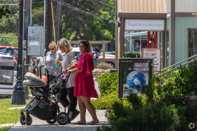 Northgate Crossing is close to Old Town Spring which is a center of small business retail.