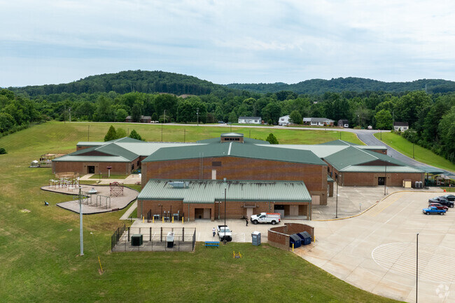 Brooks Elementary School is a public school located in BROOKS, KY.