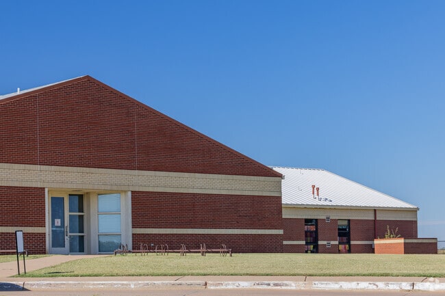 Perry Elementary School is a quality school located in Perry area.
