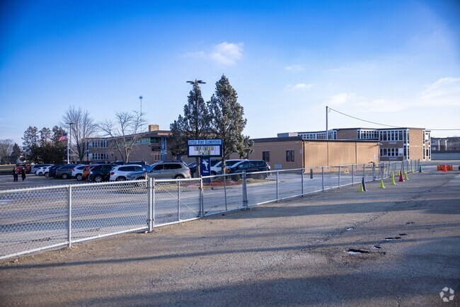 Little Fort Elementary School is one of the public schools located in Waukegan.