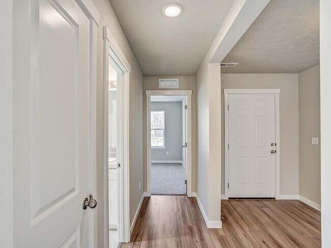 2306 E Locust Ln unit 36644826, Nampa, ID 83686 - photo 7