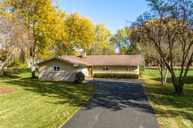 Ranch style homes with long driveways can be found in Hartland.
