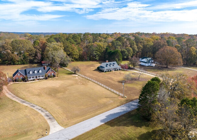 Homes with large lots and long driveways are common in Woolsey.