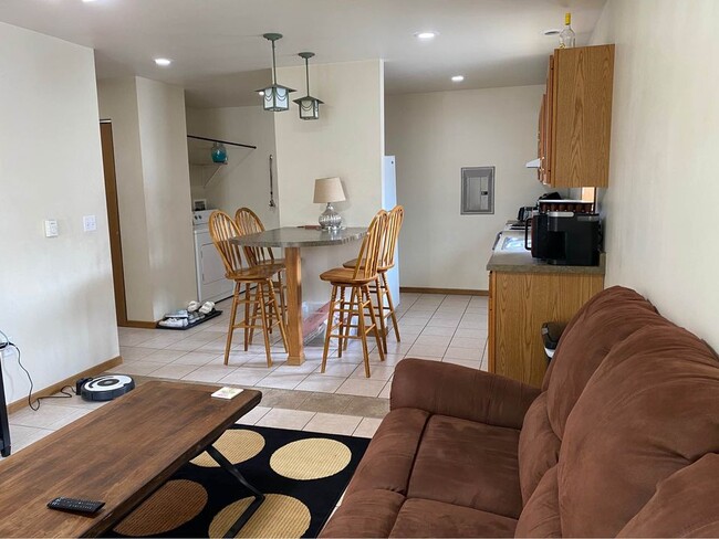 924 7th St S, La Crosse, WI 54601 - photo 4