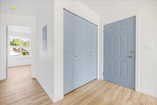 Trail Ave Apartments, Keizer, OR 97303 - photo 7