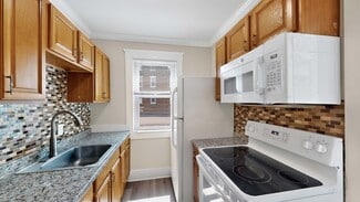 8 Ropes St Unit 1T, Salem, MA 01970