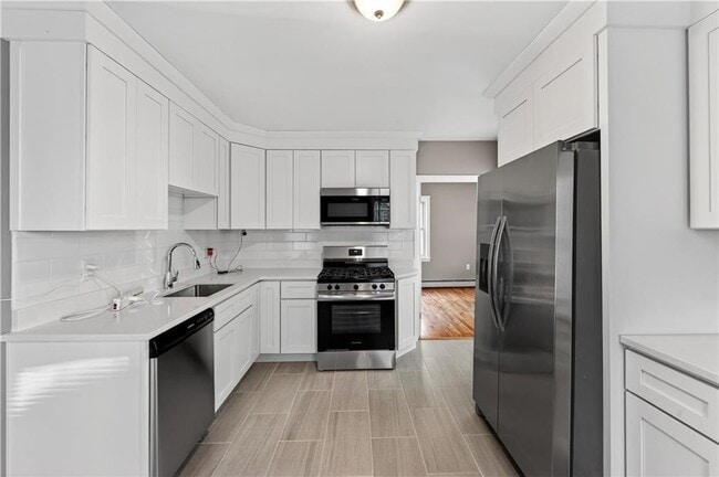 55 Warren St unit 1, Providence, RI 02907 - photo 3