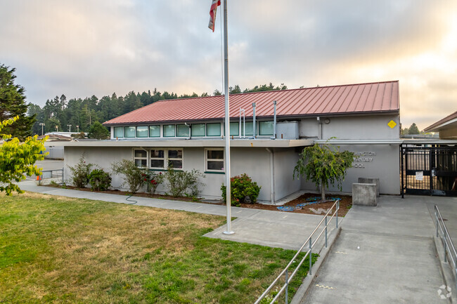 Washington Elementary School is a highly rated school in Eureka.