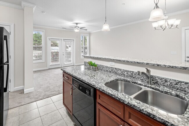Brittany Place Hendersonville, Hendersonville, NC 28792 - photo 6