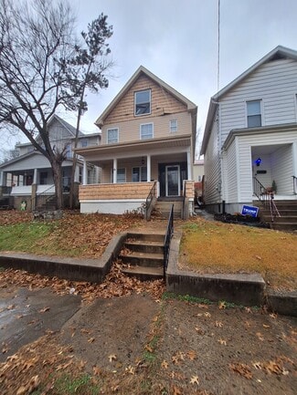 627 E 7th Ave, Tarentum, PA 15084