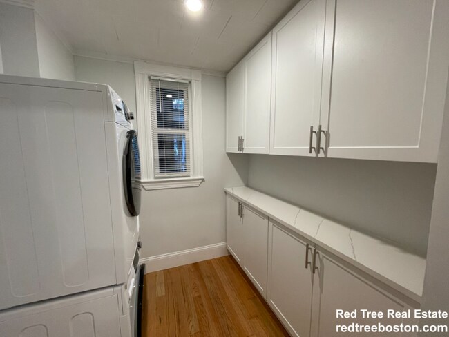 68 Bakersfield St unit 2, Dorchester, MA 02125 - photo 6