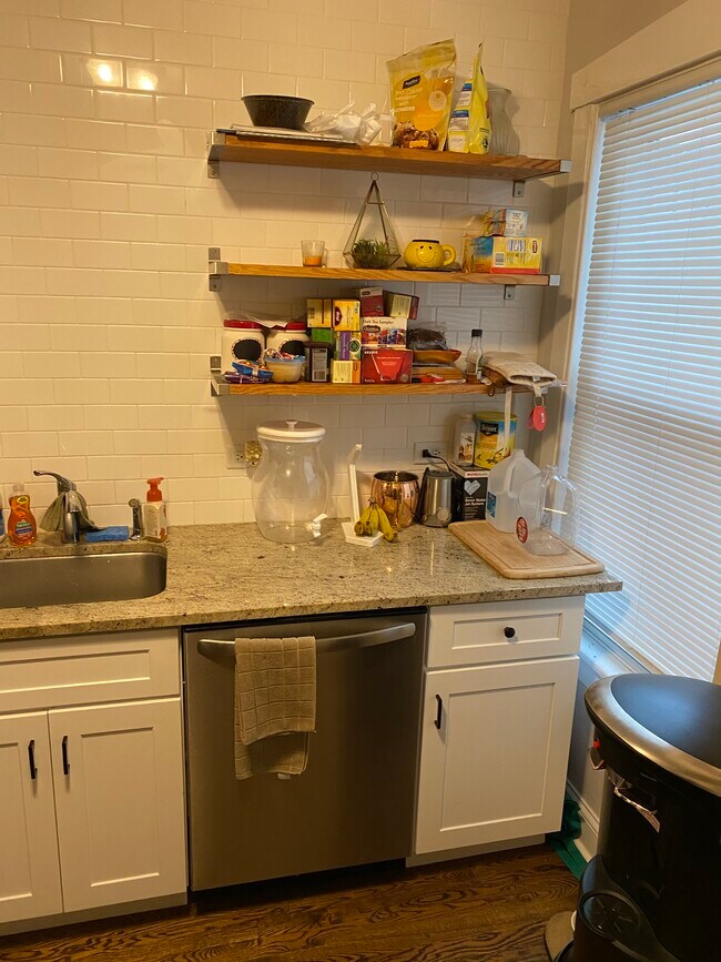 112 Chicago Ave unit 2, Oak Park, IL 60302 - photo 4