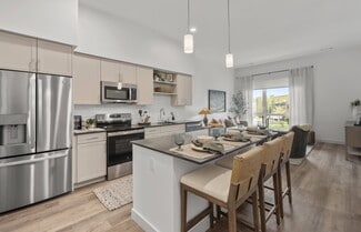 266 Canal St, Salem, MA 01970