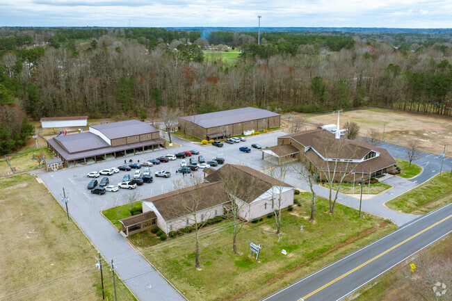 According to Niche.Com, Heritage Christian Academy has a student-teacher ratio of 6 to 1.