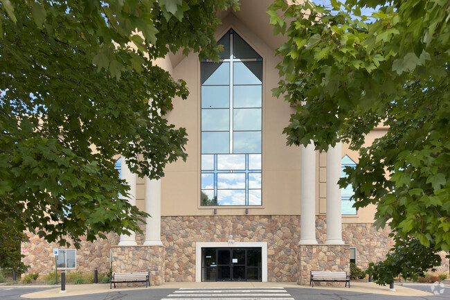 Loudon County Classical School serves students in Purcellville and Loudon County.