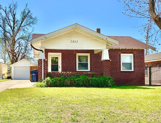 2812 NW 15th St, Oklahoma City, OK 73107 - photo 2