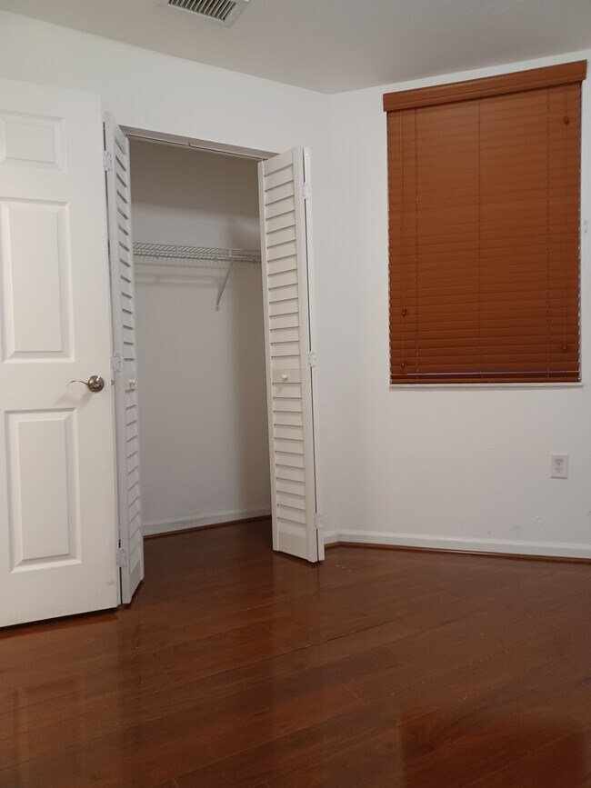 11001 NW 83rd St unit 102, Doral, FL 33178 - photo 7