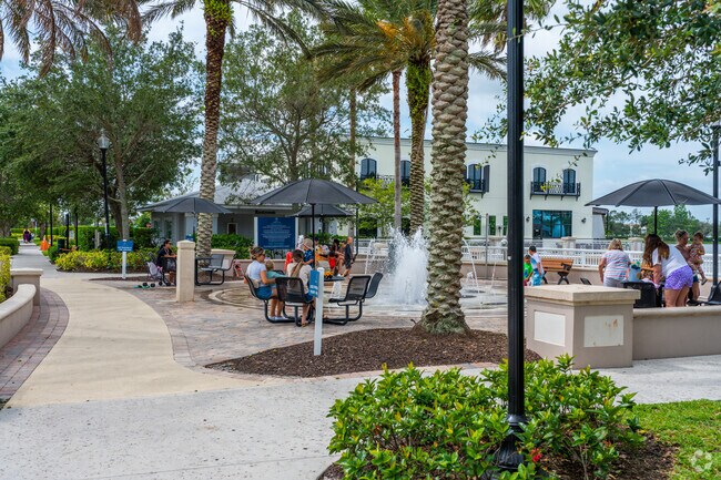 You can find a fountain and splash pad in Tradition Square for residents and guests to enjoy.