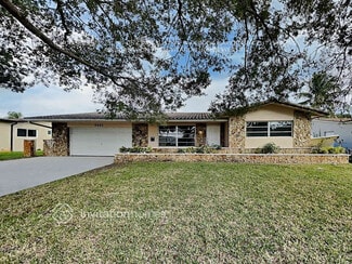 5042 SW 89th Ave, Cooper City, FL 33328